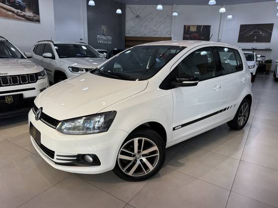 VOLKSWAGEN FOX 1.6 MSI RUN 8V FLEX 4P MANUAL VOLKSWAGEN FOX 1.6 MSI RUN 8V FLEX 4P MANUAL